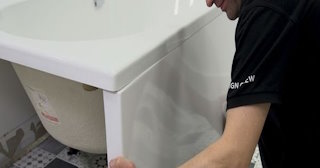 Установка экрана под ванну - цена за работу от 4102 руб. в Кирове